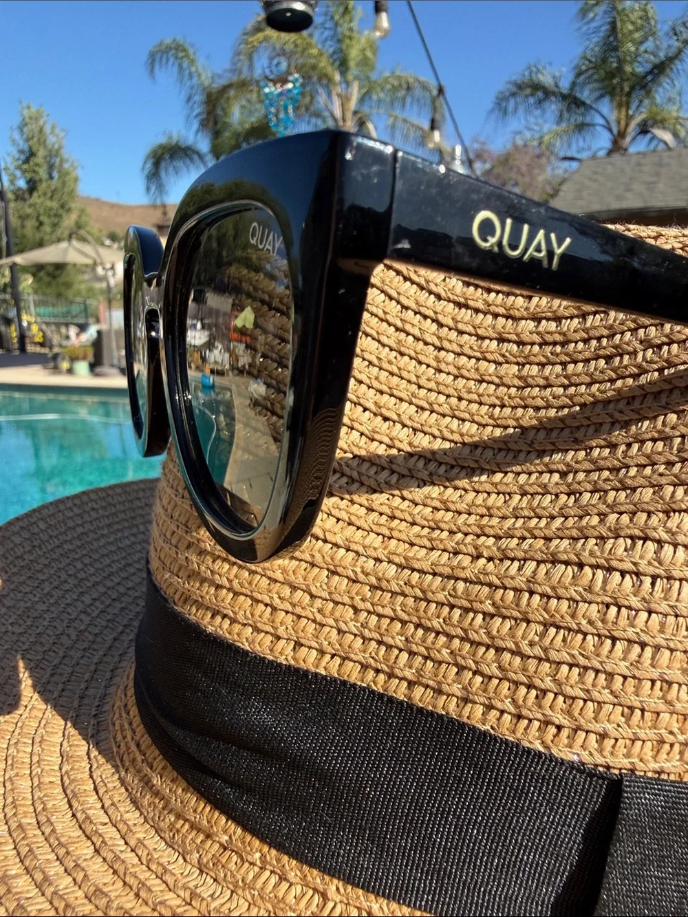 Quay New Polarized Black Cat Eye unisex sexy fun not too cat